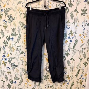 Lululemon Dance Studio Crop